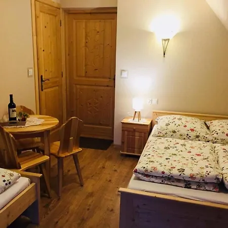 Quarto em Acomodações Particulares Tatrzanska Zohylina Poronin